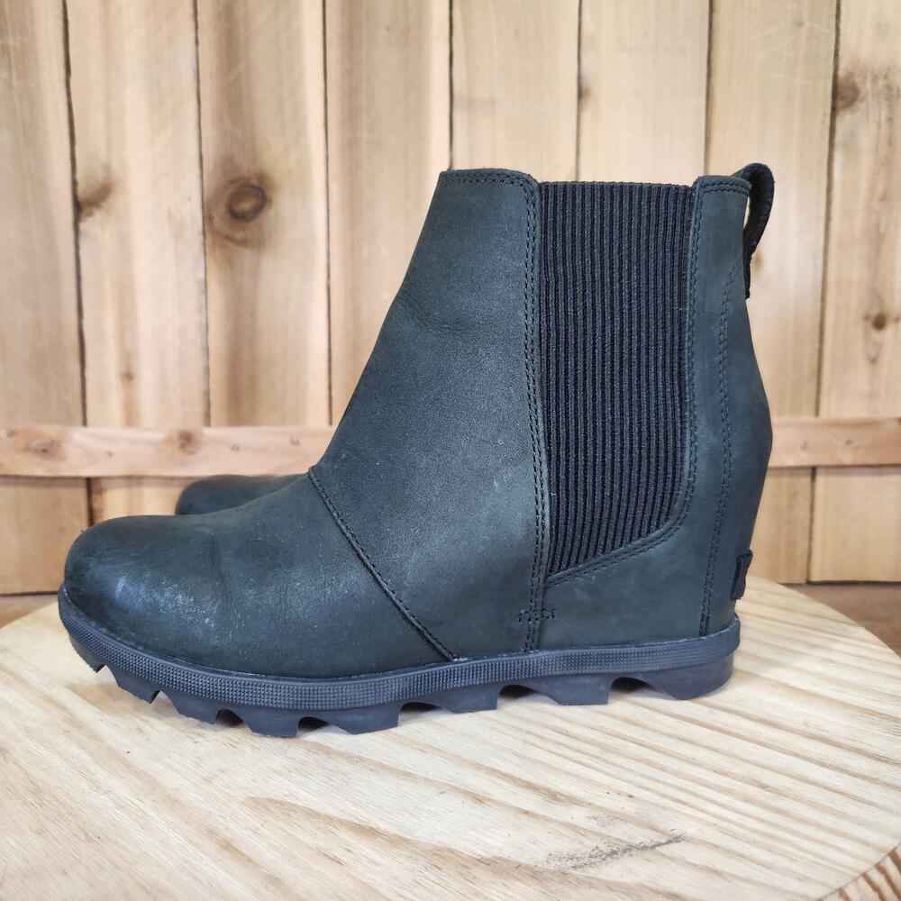 Sorel Joan of Arctic Wedge II Chelsea Boots Womens 8.5 Black Leather Ankle Pull